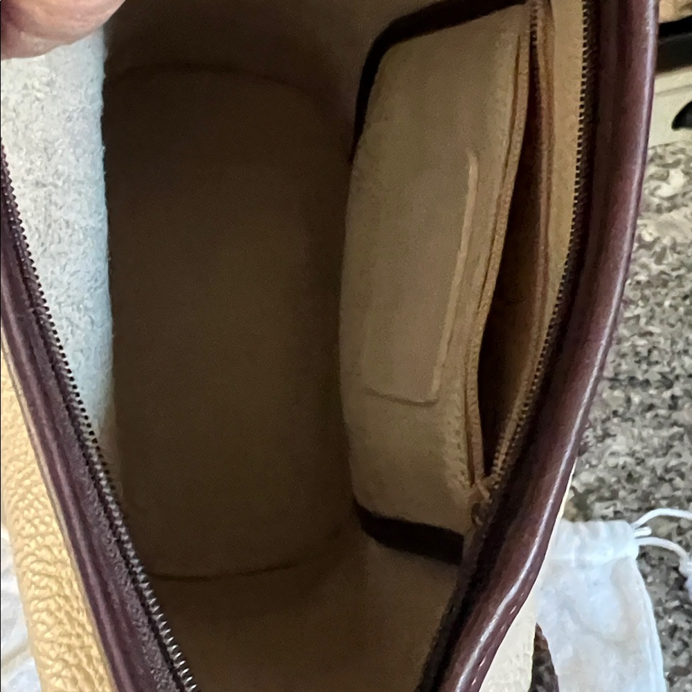 Brighton Crossbody - Picture 6 of 7
